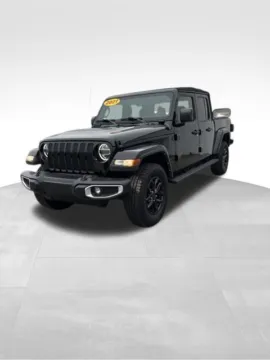 Another view of 2021 Jeep Gladiator Sport for sale in Indianola, IA at Gregg Young Buick GMC Indianola