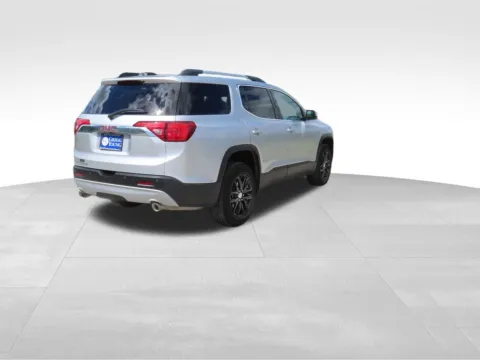 More photos of 2019 GMC Acadia SLT-1 at Gregg Young Buick GMC Indianola, IA