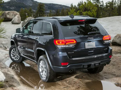 Gray 2015 Jeep Grand Cherokee Limited for sale in Indianola, IA
