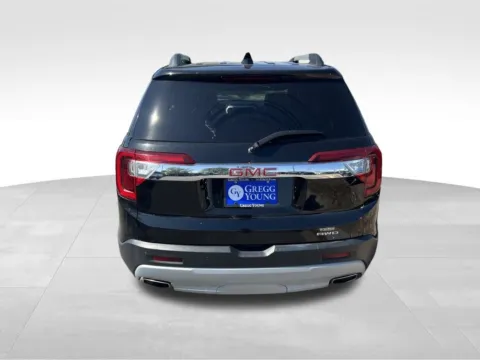More photos of 2023 GMC Acadia SLT at Gregg Young Buick GMC Indianola, IA