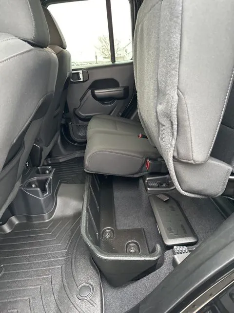 2021 Jeep Gladiator Sport S photo 4