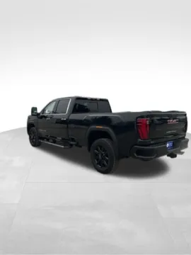 More photos of 2024 GMC Sierra 2500HD Denali at Gregg Young Buick GMC Indianola, IA