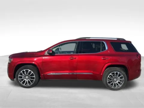More photos of 2022 GMC Acadia Denali at Gregg Young Buick GMC Indianola, IA