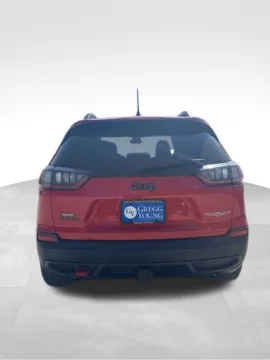 More photos of 2019 Jeep Cherokee Trailhawk at Gregg Young Buick GMC Indianola, IA
