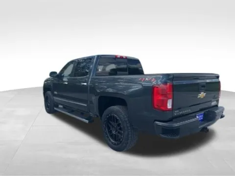 More photos of 2018 Chevrolet Silverado 1500 High Country at Gregg Young Buick GMC Indianola, IA