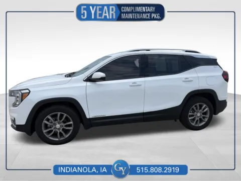 White 2024 GMC Terrain SLT for sale in Indianola, IA