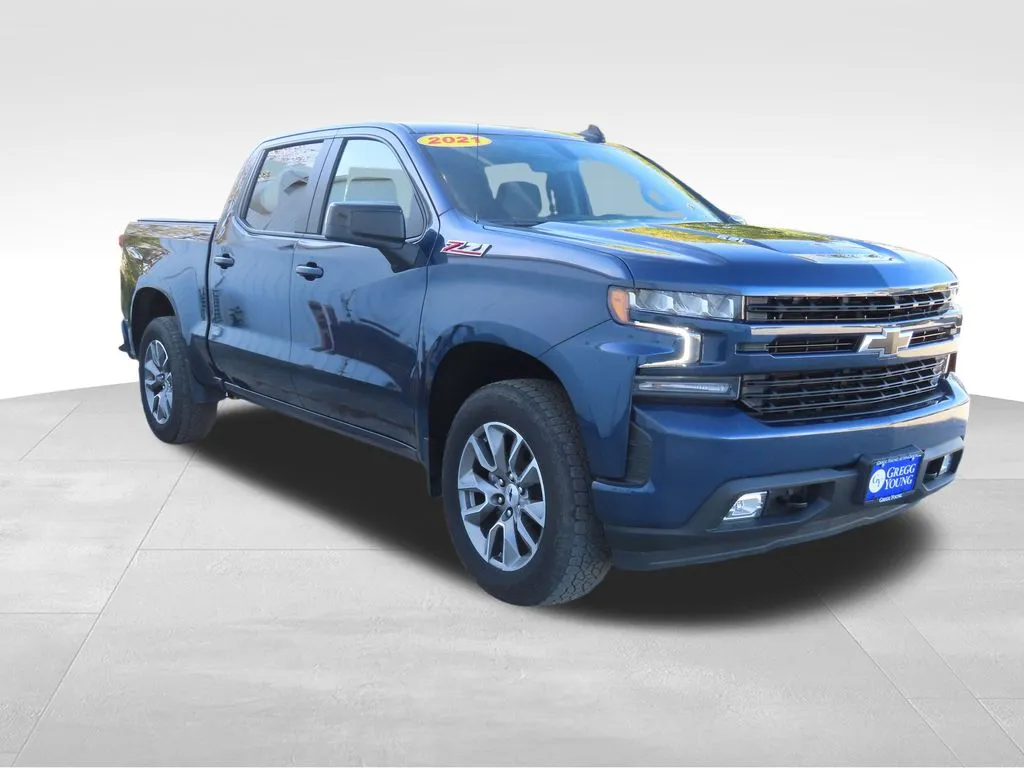 2021 Chevrolet Silverado 1500 RST photo 3