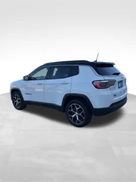 More photos of 2024 Jeep Compass Limited at Gregg Young Buick GMC Indianola, IA