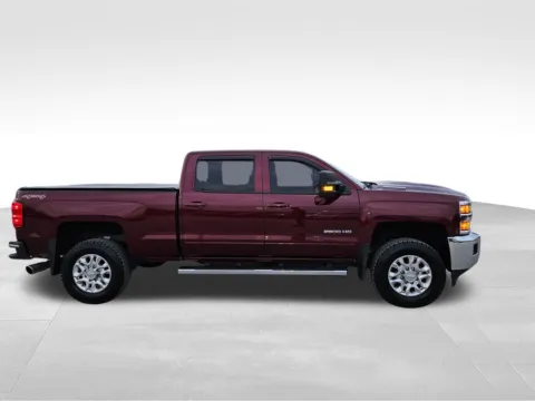 More photos of 2017 Chevrolet Silverado 2500HD LT at Gregg Young Buick GMC Indianola, IA
