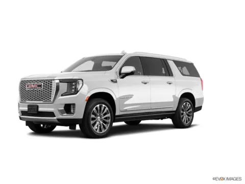 White 2021 GMC Yukon XL Denali for sale in Indianola, IA