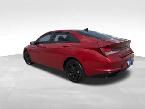 More photos of 2023 Hyundai Elantra SEL at Gregg Young Buick GMC Indianola, IA