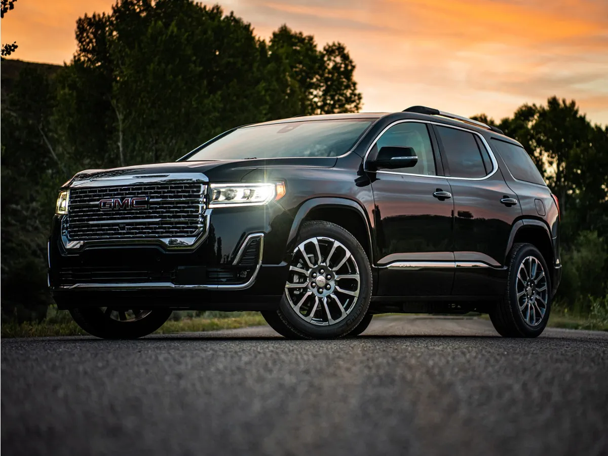 2023 GMC Acadia Denali for sale in Indianola, IA