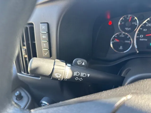 2023 Gmc Savana Cargo 2500 photo 3