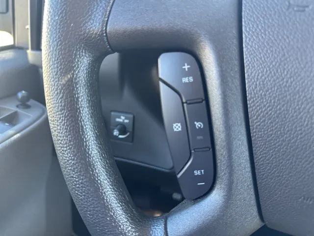 2023 Gmc Savana Cargo 2500 photo 2