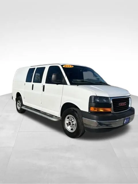 2023 Gmc Savana Cargo 2500 photo 3