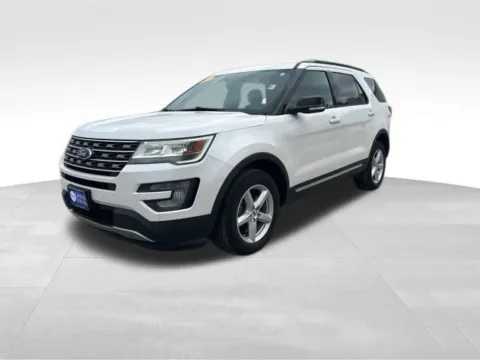 Another view of 2017 Ford Explorer XLT for sale in Indianola, IA at Gregg Young Buick GMC Indianola