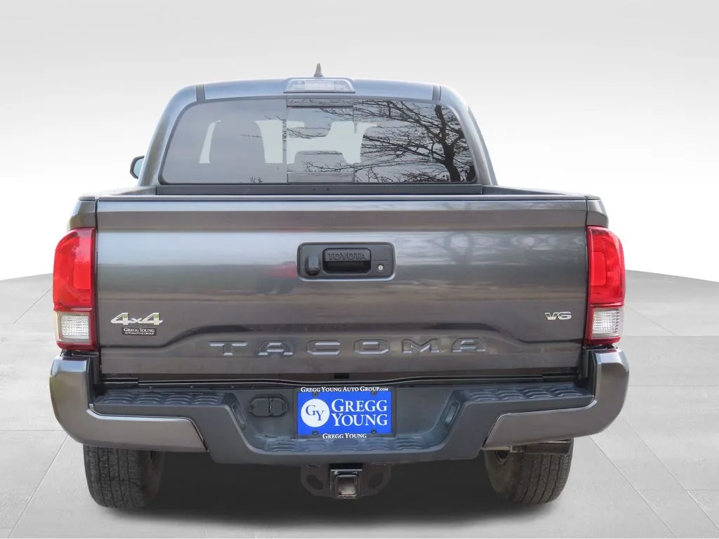 2023 Toyota Tacoma SR5 photo 2