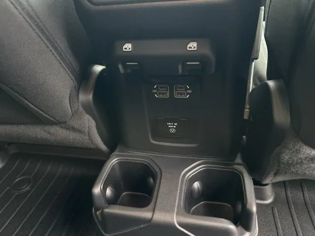 2021 Jeep Gladiator Sport S photo 2