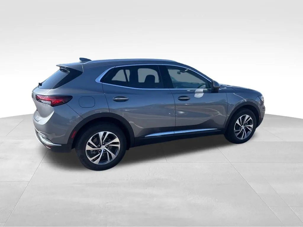 2021 Buick Envision Essence photo 2