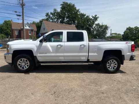 More photos of 2019 Chevrolet Silverado 3500HD LTZ at Gregg Young Chevrolet GMC of Columbus, NE