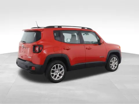More photos of 2016 Jeep Renegade Latitude at Gregg Young Chevrolet GMC of Columbus, NE