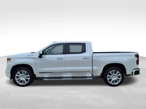 Another view of 2022 Chevrolet Silverado 1500 High Country for sale in Columbus, NE at Gregg Young Chevrolet GMC of Columbus