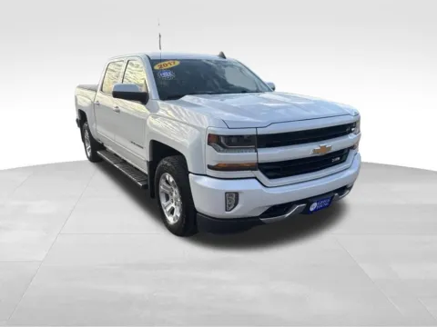 More photos of 2017 Chevrolet Silverado 1500 LT at Gregg Young Chevrolet GMC of Columbus, NE