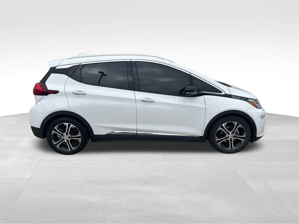 2020 Chevrolet Bolt EV Premier photo 3