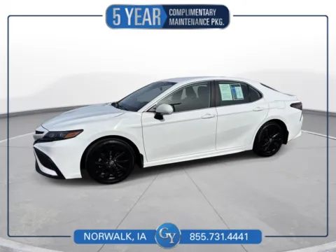 White 2024 Toyota Camry SE Nightshade for sale in Norwalk, IA