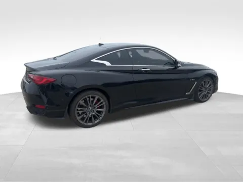 More photos of 2017 INFINITI Q60 Red Sport 400 at Gregg Young Chevrolet of Norwalk, IA
