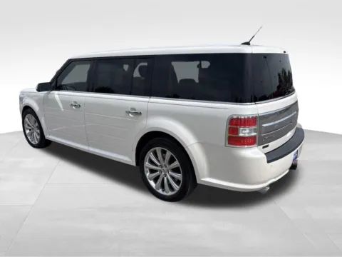 More photos of 2016 Ford Flex Limited at Gregg Young Chevrolet of Norwalk, IA