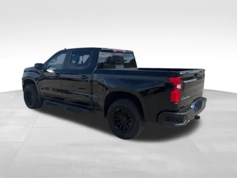 More photos of 2022 Chevrolet Silverado 1500 RST at Gregg Young Chevrolet of Norwalk, IA