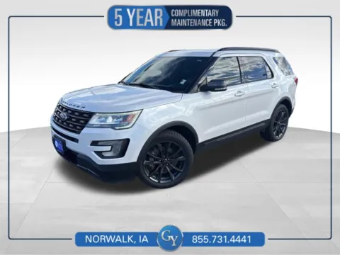 White 2017 Ford Explorer XLT for sale in Norwalk, IA