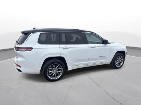 More photos of 2022 Jeep Grand Cherokee L Summit at Gregg Young Chevrolet of Norwalk, IA