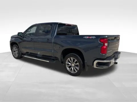 More photos of 2021 Chevrolet Silverado 1500 LT at Gregg Young Chevrolet of Norwalk, IA