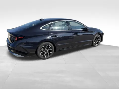 More photos of 2024 Hyundai Sonata SEL at Gregg Young Chevrolet of Norwalk, IA