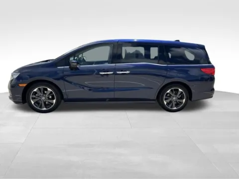Photos of 2022 Honda Odyssey Elite for sale in Norwalk, IA at Gregg Young Chevrolet of Norwalk
