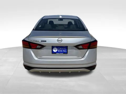 More photos of 2025 Nissan Altima 2.5 SV at Gregg Young Chevrolet of Norwalk, IA