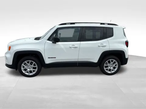Another view of 2022 Jeep Renegade Latitude for sale in Norwalk, IA at Gregg Young Chevrolet of Norwalk