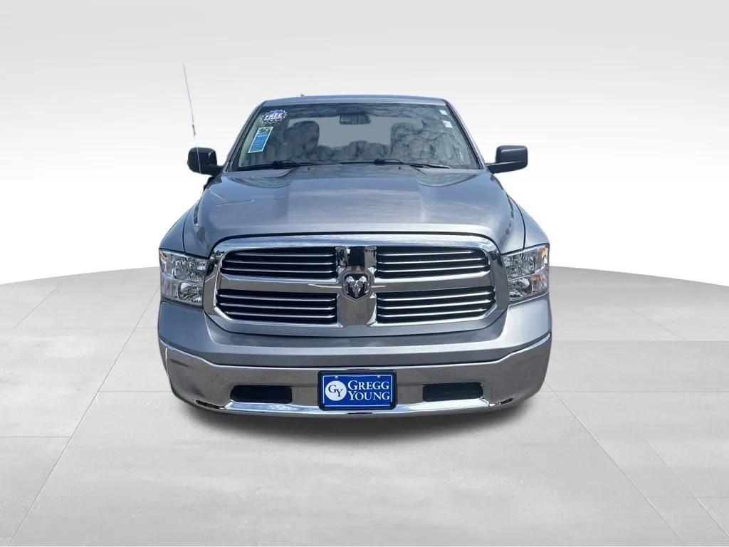 2024 Ram 1500 Classic SLT photo 4