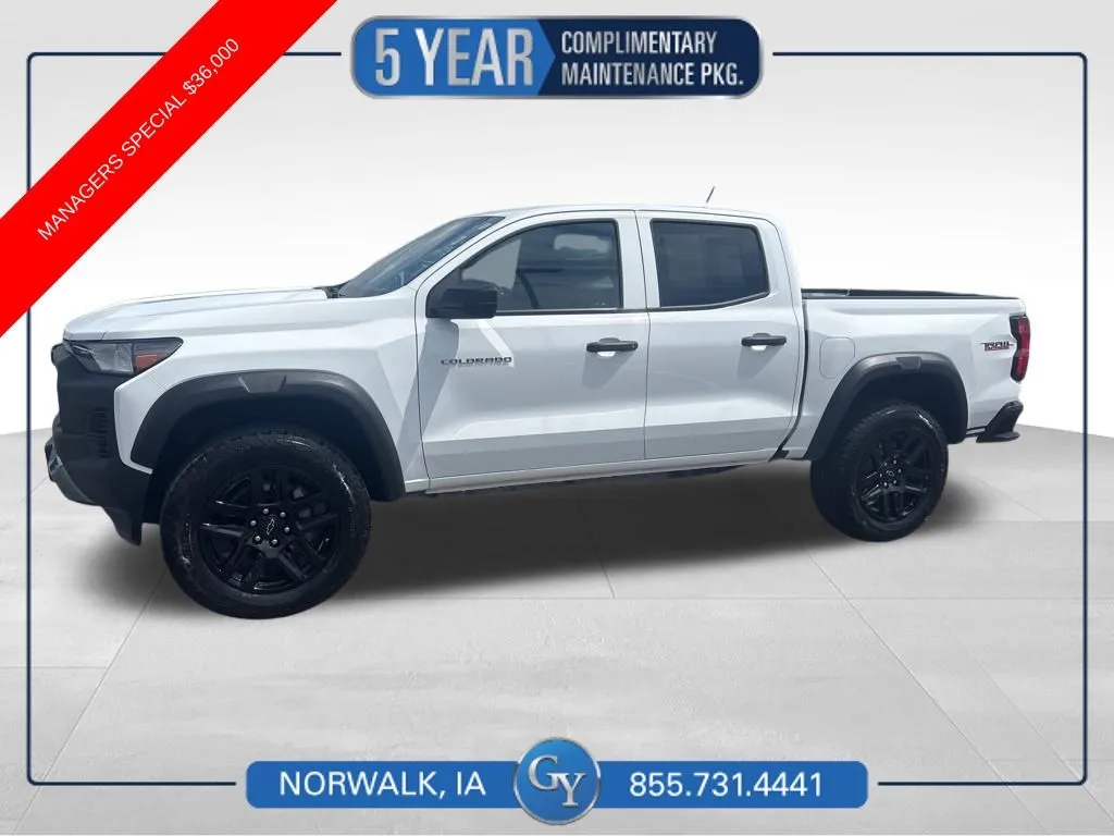 White 2024 Chevrolet Colorado Trail Boss for sale in Norwalk, IA