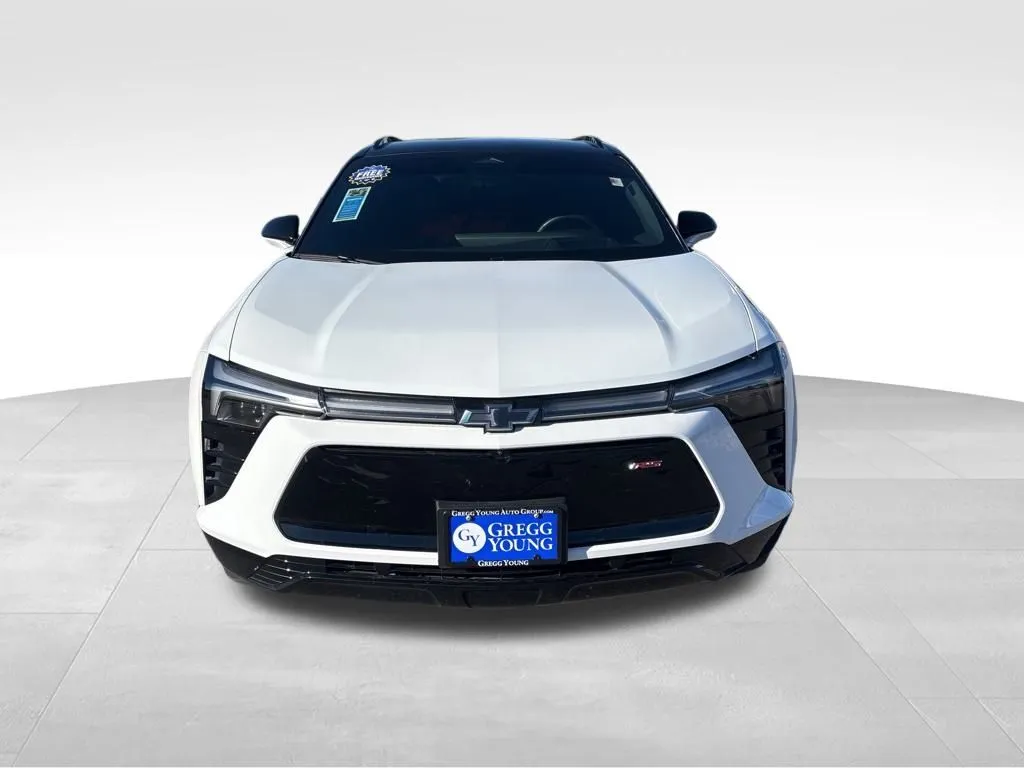 2024 Chevrolet Blazer EV RS photo 2