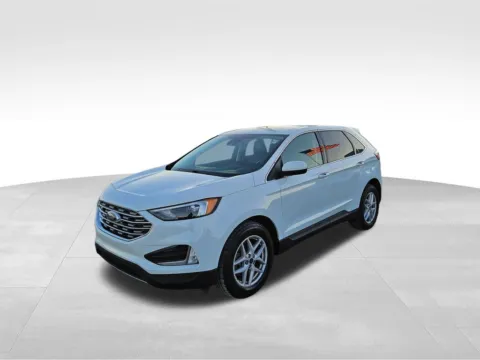 More photos of 2022 Ford Edge SEL at Gregg Young Plattsmouth, NE