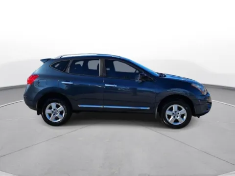 More photos of 2015 Nissan Rogue Select S at Gregg Young Plattsmouth, NE