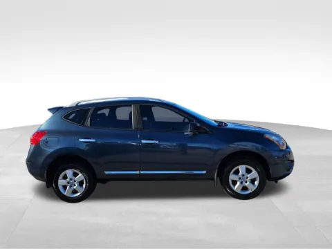 More photos of 2015 Nissan Rogue Select S at Gregg Young Plattsmouth, NE