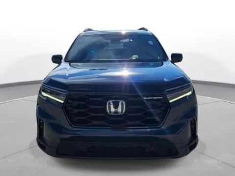 Photos of 2023 Honda Pilot Elite for sale in Plattsmouth, NE at Gregg Young Plattsmouth