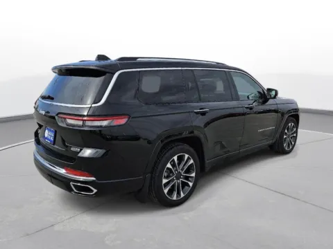 More photos of 2021 Jeep Grand Cherokee L Overland at Gregg Young Plattsmouth, NE