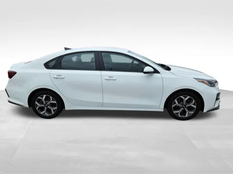 More photos of 2020 Kia Forte LXS at Gregg Young Plattsmouth, NE