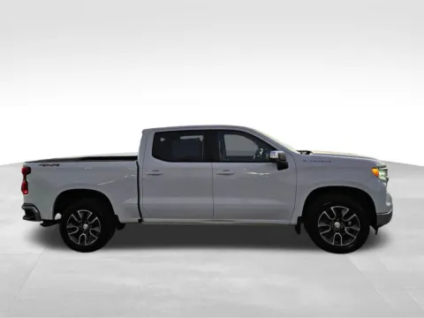 More photos of 2022 Chevrolet Silverado 1500 LT at Gregg Young Plattsmouth, NE