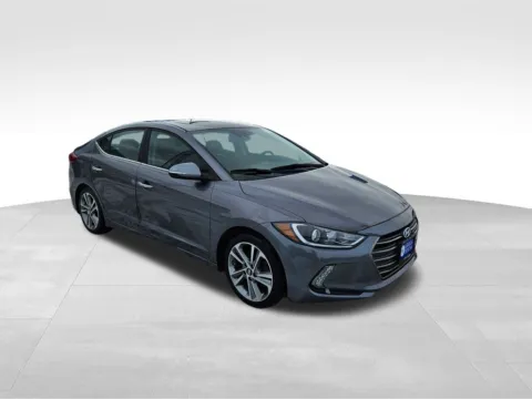 More photos of 2017 Hyundai Elantra Limited at Gregg Young Plattsmouth, NE